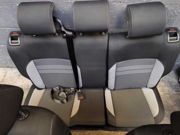 INTERIEUR VW - Vue 1